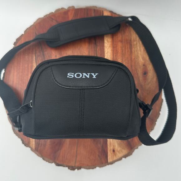 Sony Camera Camcorder Soft Sided Carrying Case Black with Shoulder Strap Nylon - Picture 1 of 13